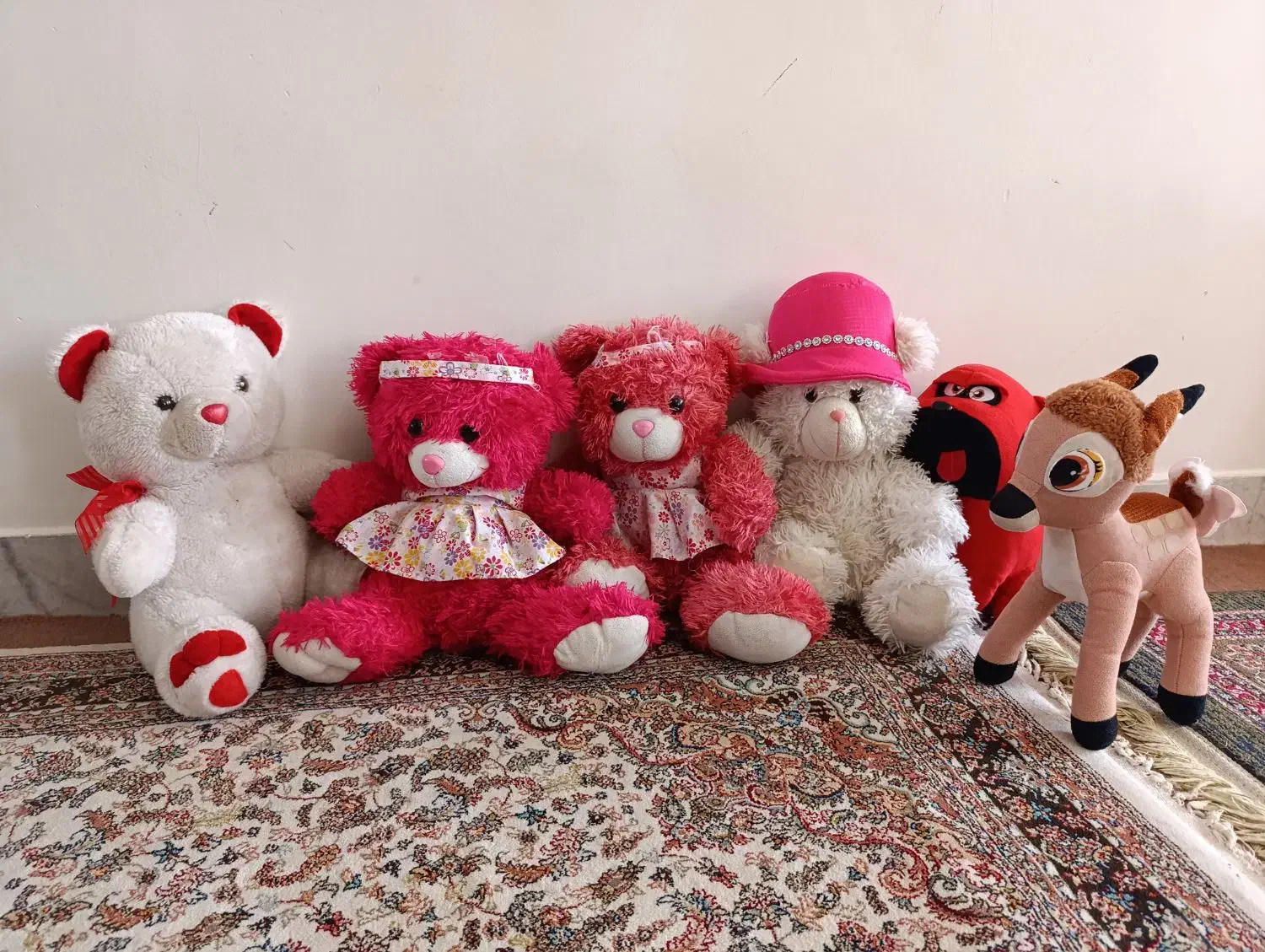 تعدادی عروسک پارچه ای|اسباببازی بچه|شیراز, رکنآباد|دیوار