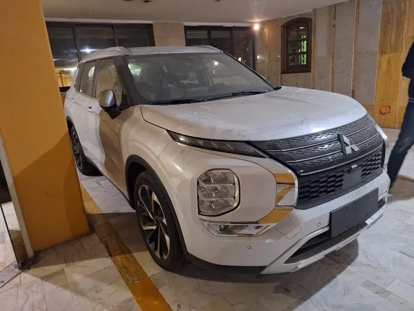 اوتلندر m لاین دو دف مدل 2023|خودرو سواری و وانت|تهران, دروس|دیوار