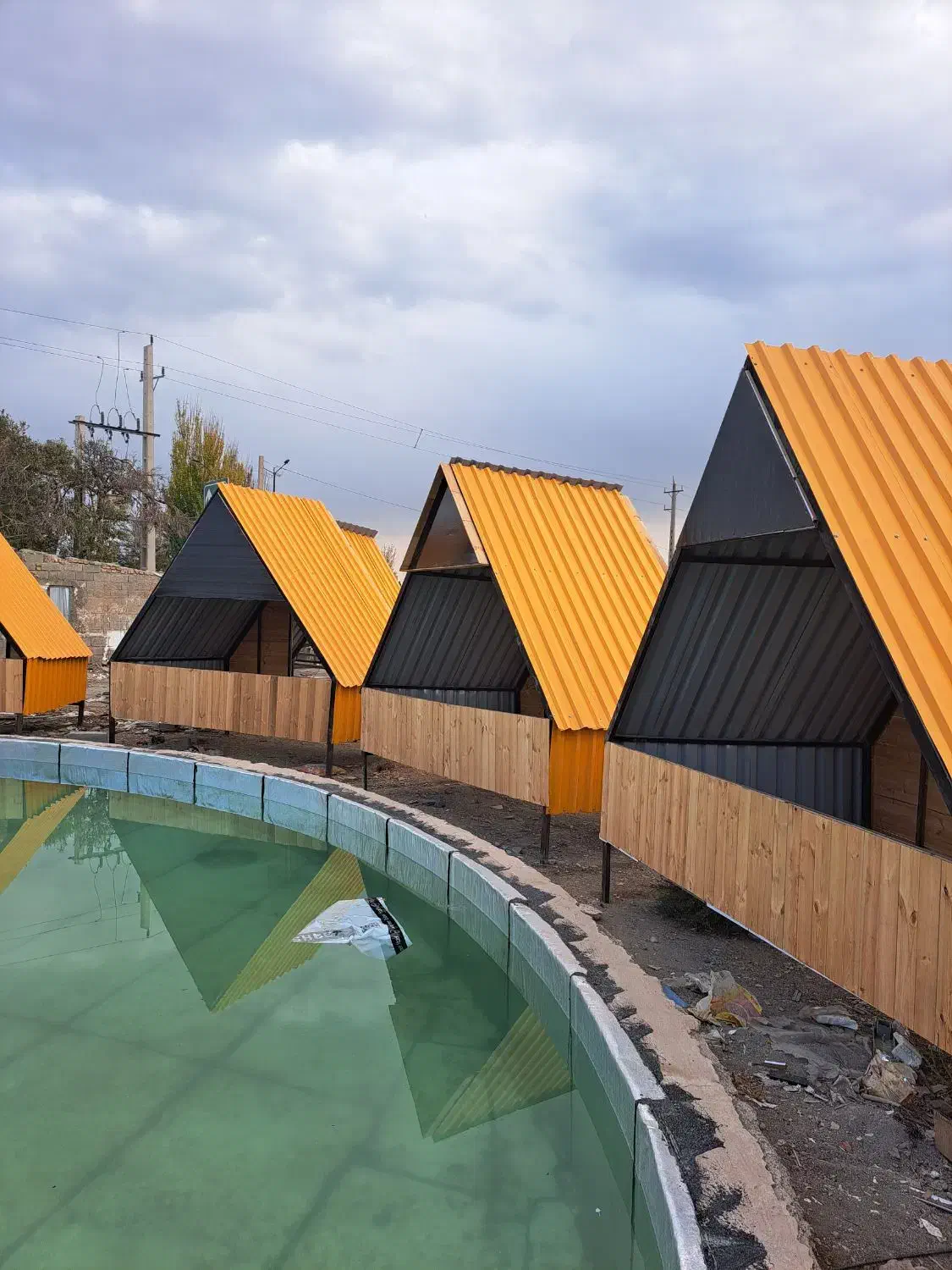 الاچیق سویسی|مصالح و تجهیزات ساختمان|هشتگرد, شهرک اقدسیه|دیوار