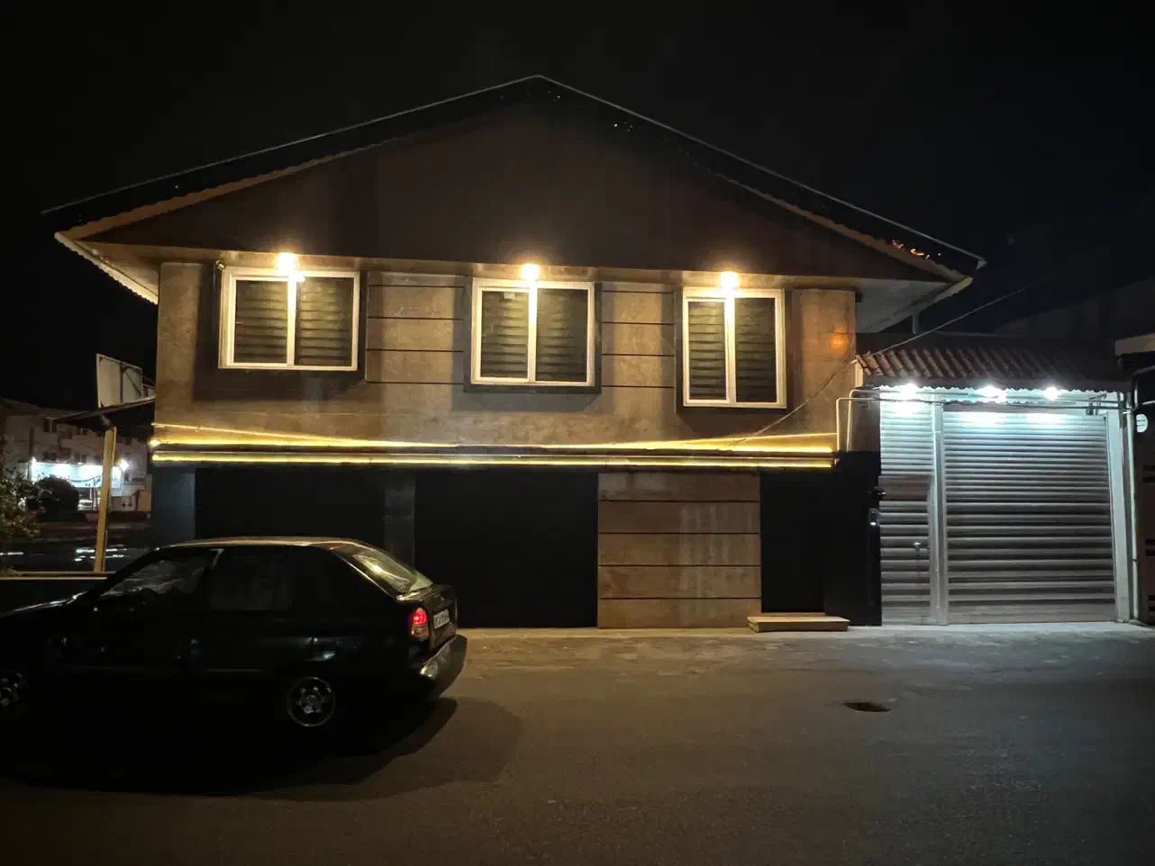 اجاره مغازه بر اصلی جانبازان|اجارهٔ مغازه و غرفه|رشت, جانبازان|دیوار