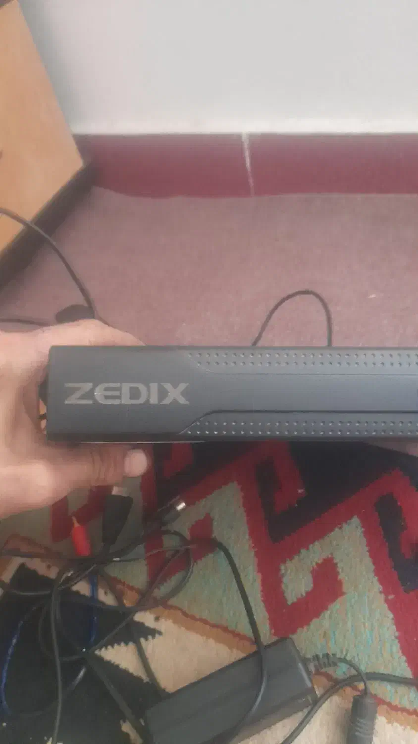 ۲عدد دوربین ۱عدد دی وی ار زد ایکس2604hd|دوربین مداربسته|فردیس, شهرک شهید حسینی|دیوار