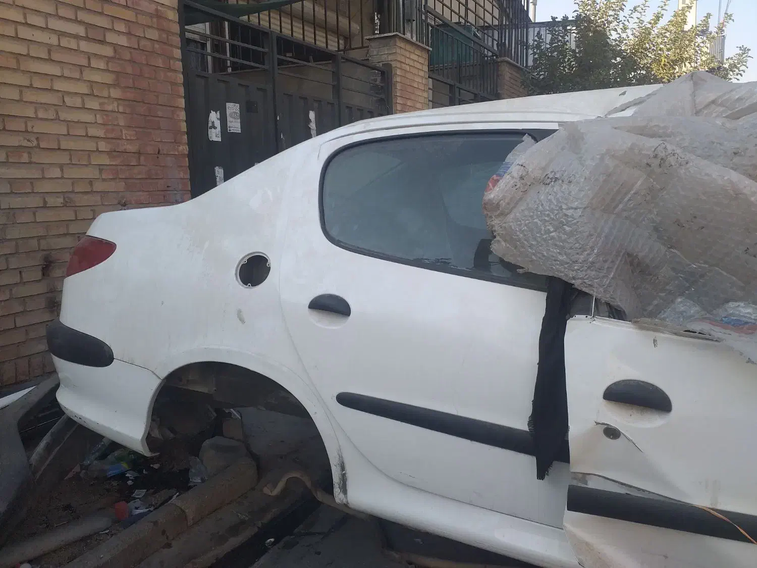 قسمت عقب ۲۰۶sd|قطعات یدکی و لوازم جانبی|خاوران, |دیوار