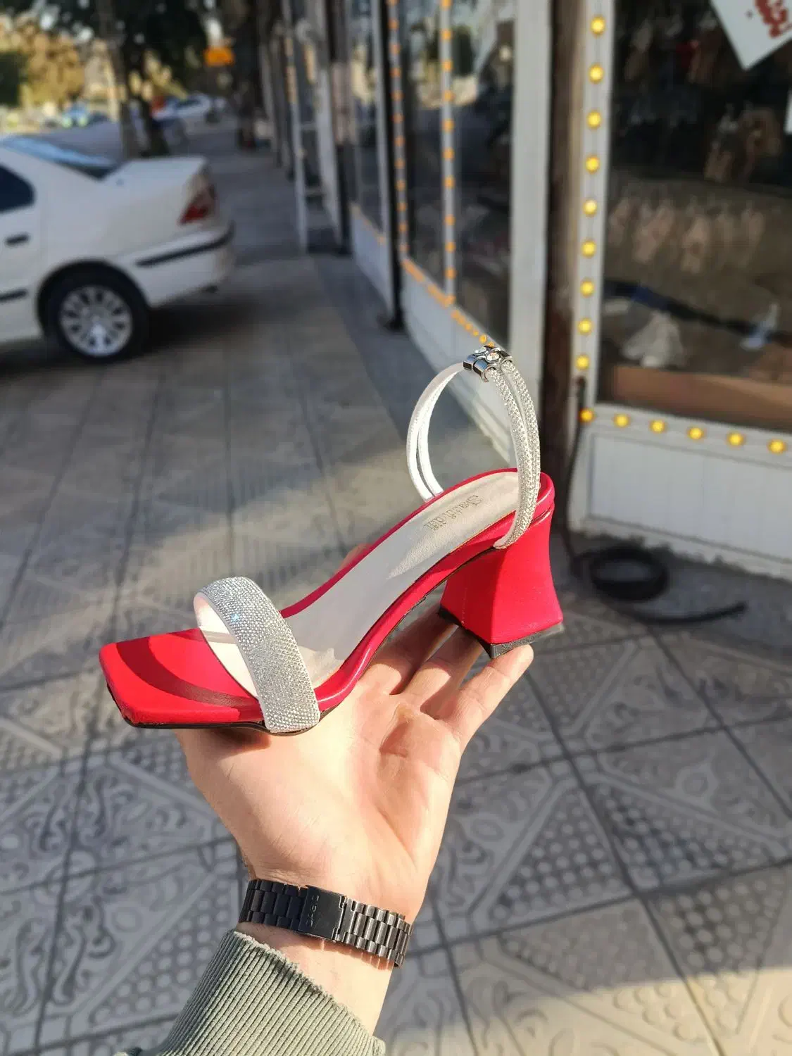 تولید صندل مجلسی رنگبندی ب دلخواه مشتری|کیف، کفش، کمربند|بوکان, |دیوار