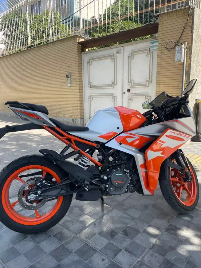 فروش موتور KTM RC 200|موتورسیکلت|شیراز, زرهی|دیوار