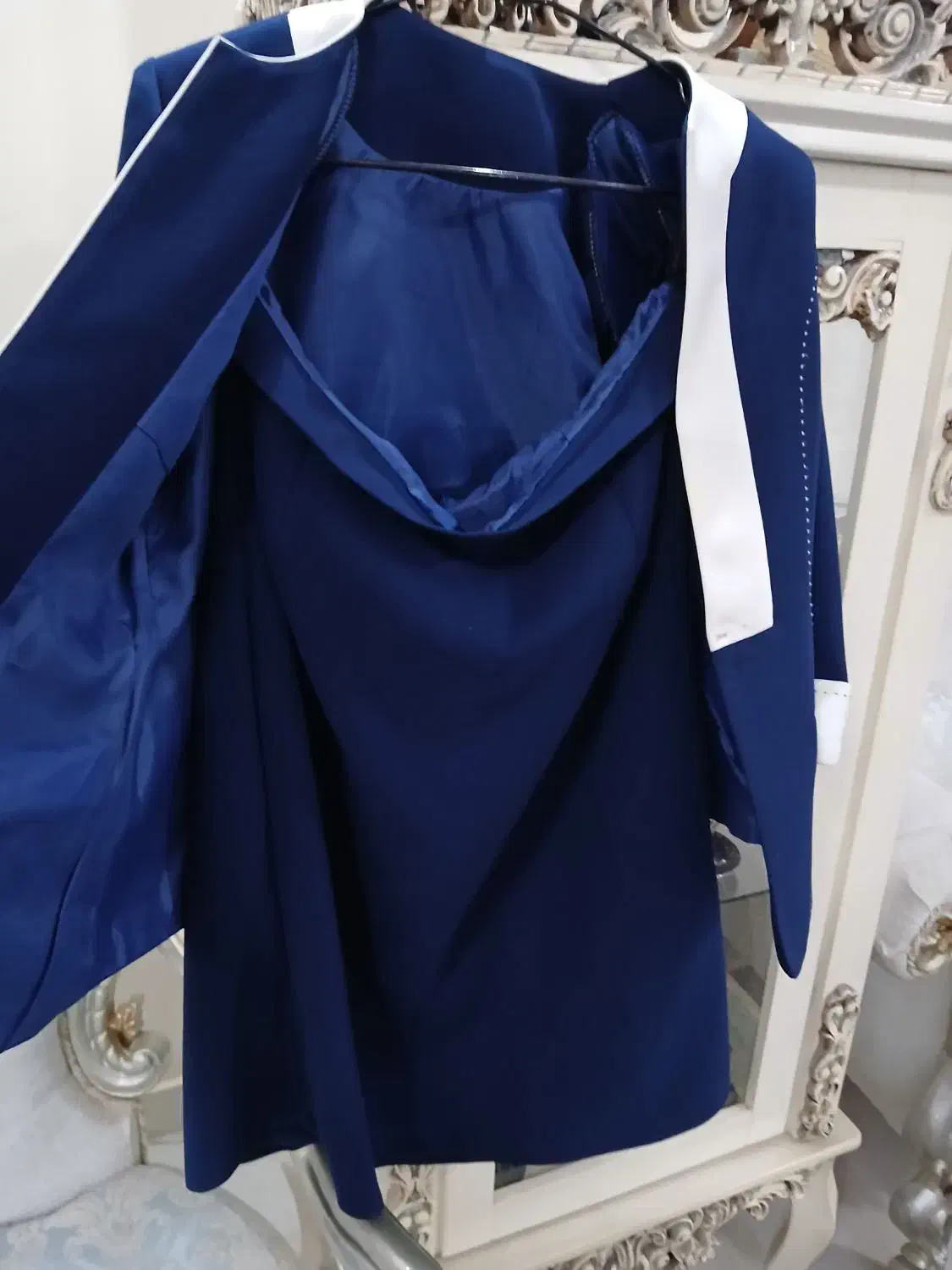 کت دامن سرمه ای|لباس|فردیس, نسترن شرقی|دیوار