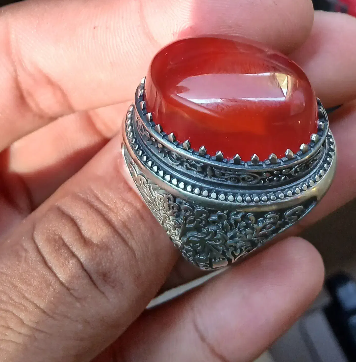 عقیق سرخ اب دار|جواهرات|رودان, |دیوار