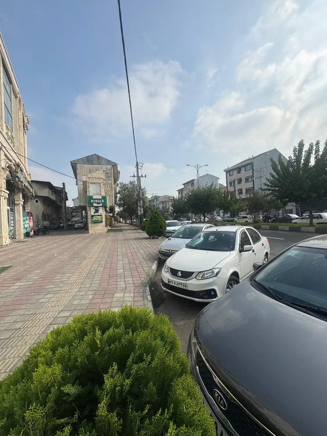 اجاره مغازه ۲۷۰ متری/ بر اصلی ضیابری دو /تخلیه|اجارهٔ مغازه و غرفه|رشت, چمارسرا|دیوار