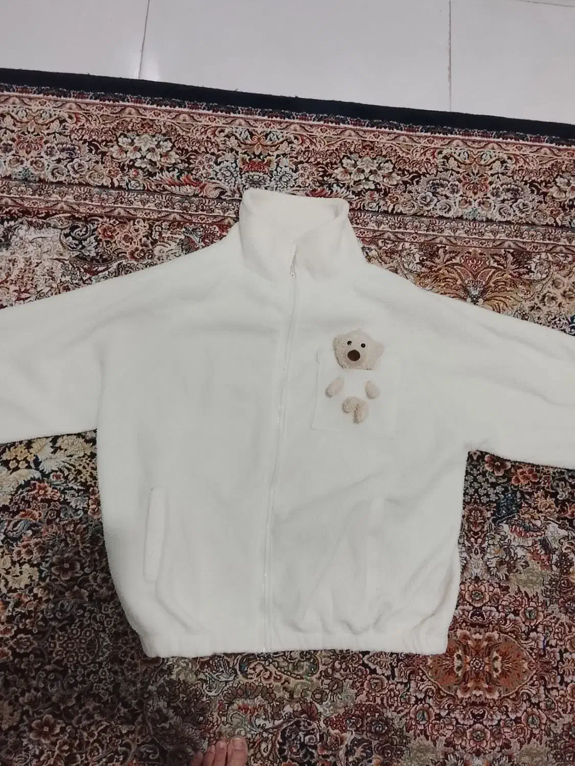 هودی|لباس|بهارستان, |دیوار