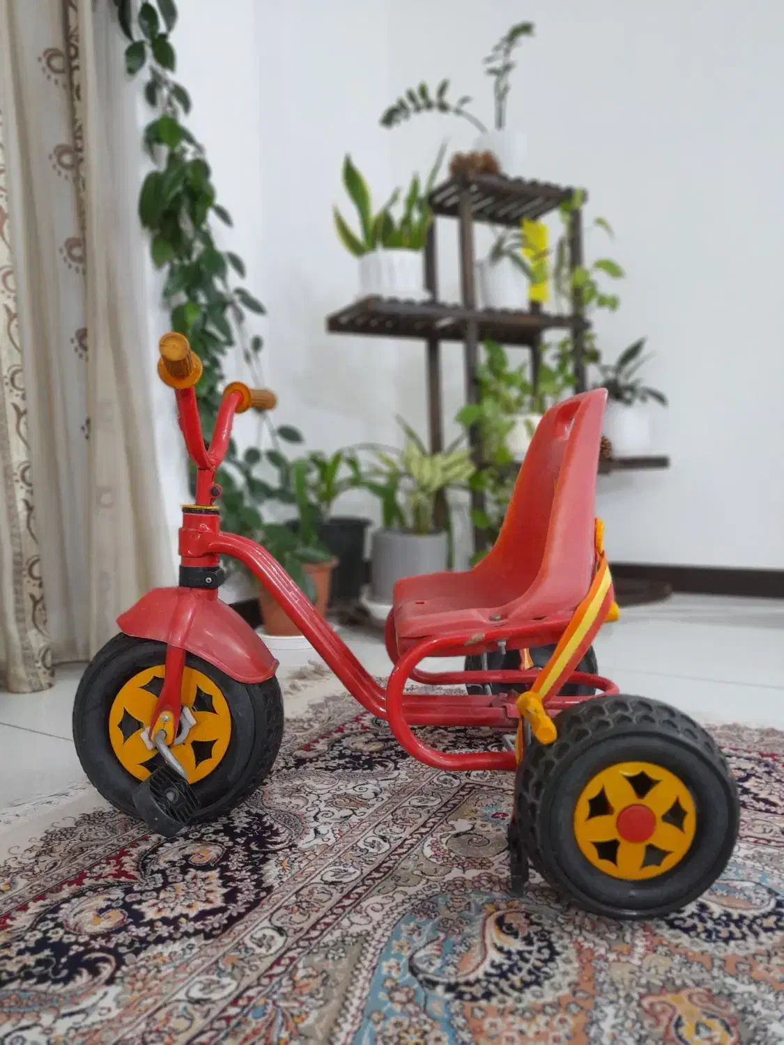 دوچرخه بچگانه|دوچرخه، اسکیت، اسکوتر|خمینی‌شهر, |دیوار