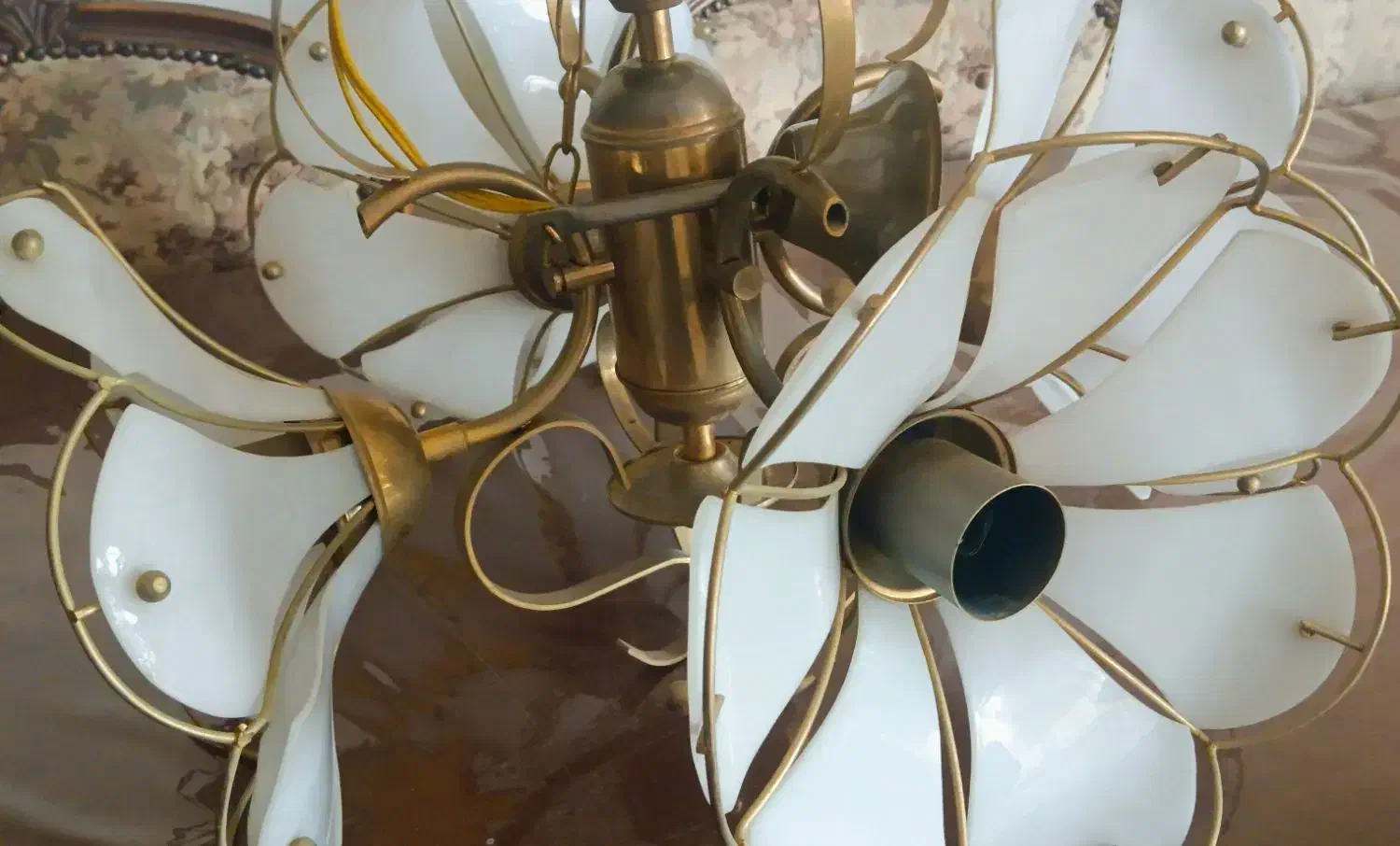 لوستر جنس برنزی قدیمی|کلکسیون اشیاء عتیقه|کرج, شهرک بنفشه|دیوار