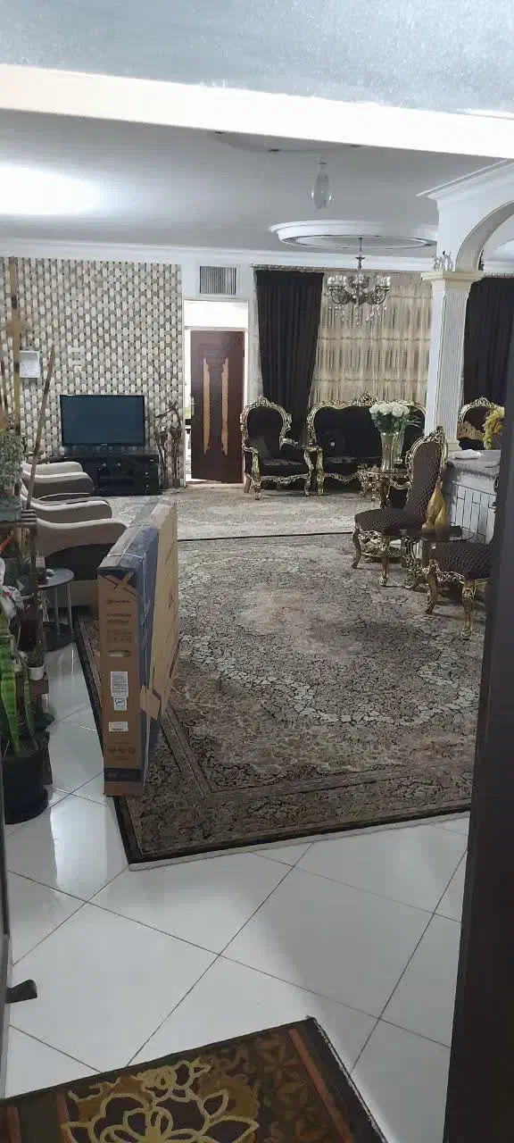 رهن و اجاره زیر زمین پر نور جنوبی راه جدا|اجارهٔ خانه و ویلا|قم, زنبیل آباد|دیوار