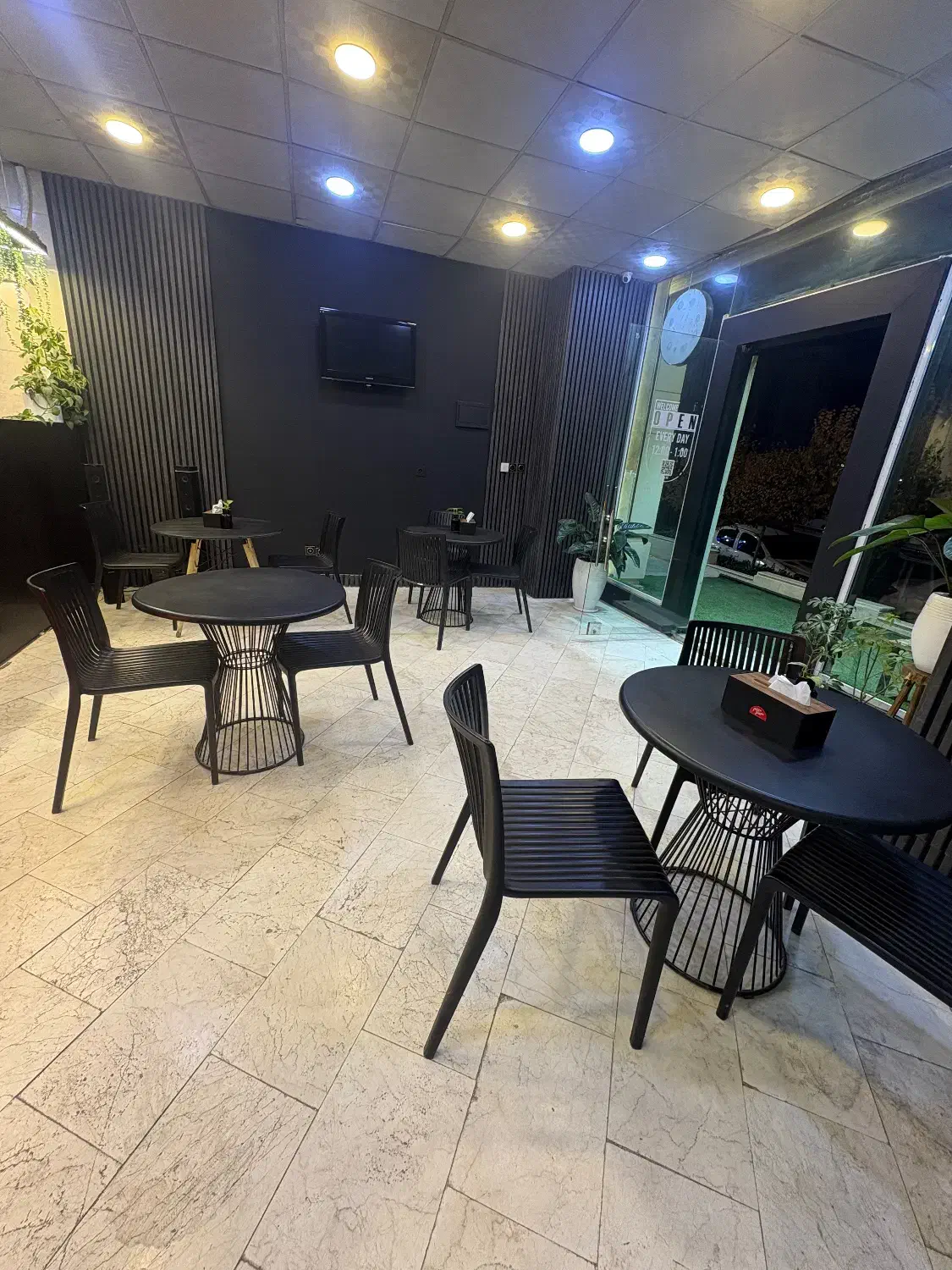 میز و صندلی|کافی‌شاپ و رستوران|مشهد, سرافرازان|دیوار