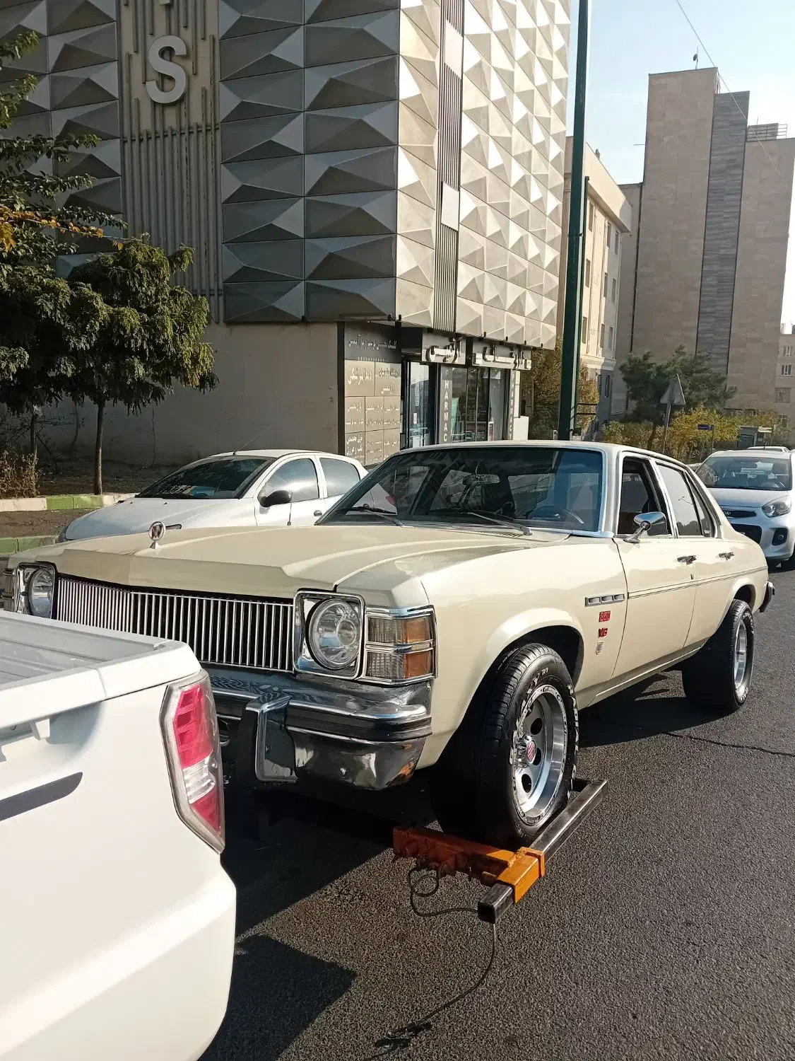 امداد خودرو یدک کش جرثقیل خودروبر شبانه روز|خدمات حمل و نقل|تهران, سعادت‌آباد|دیوار