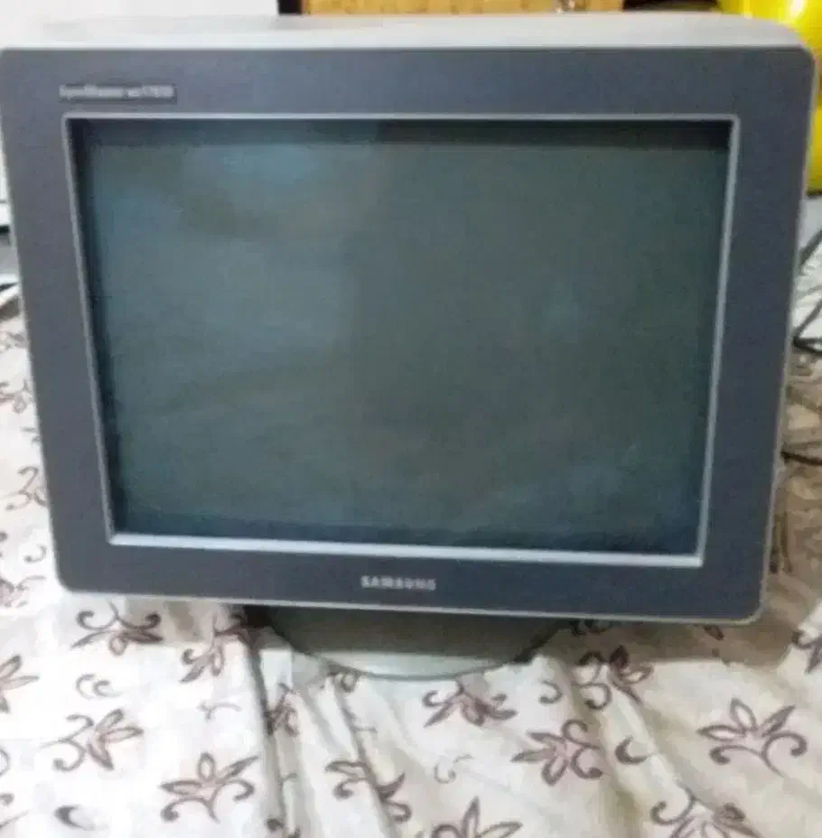 فروش مانیتور قدیمی|رایانه رومیزی|ساوه, |دیوار