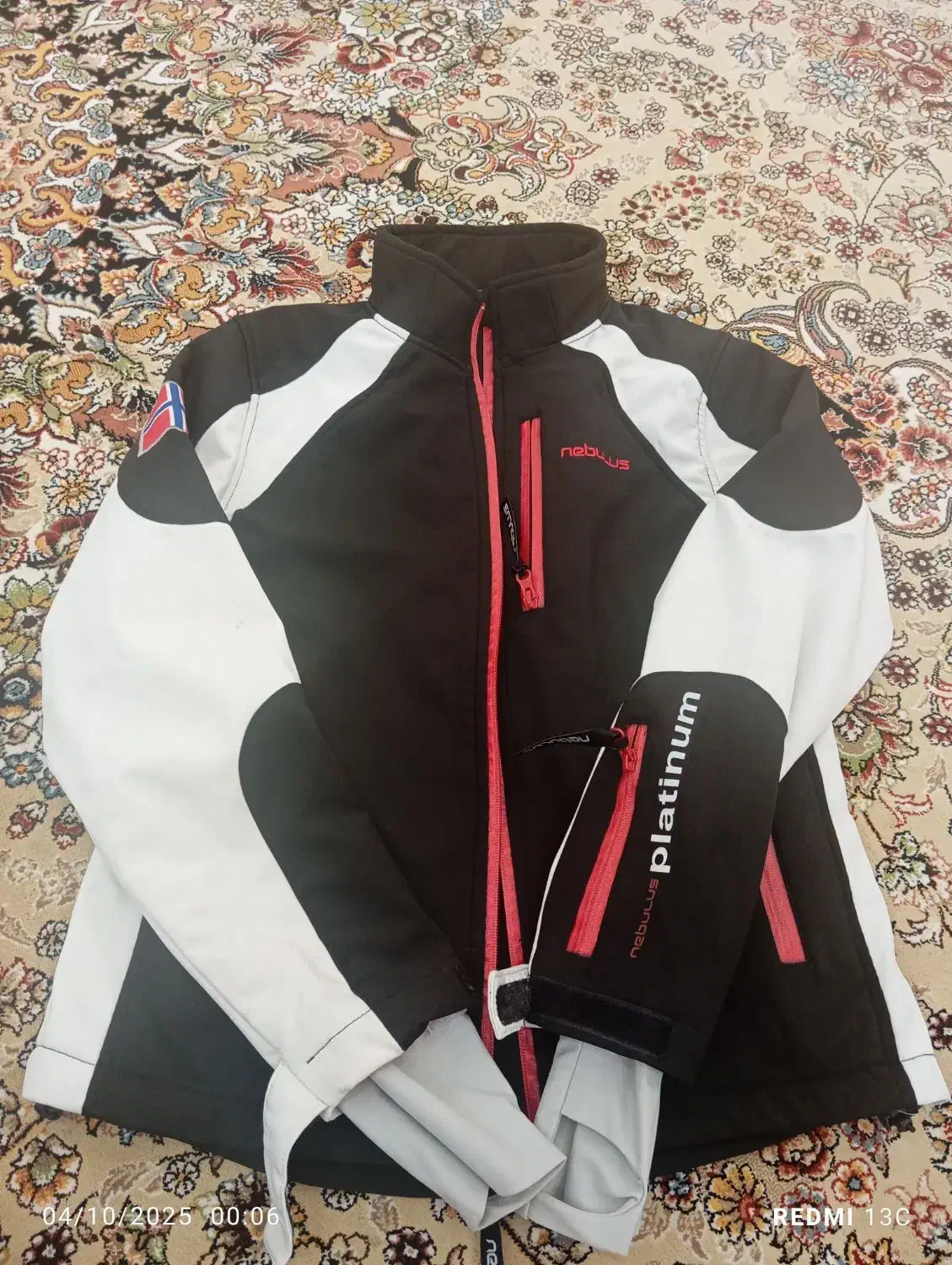 کاپشن|کفش و لباس بچه|مهاباد (آذربایجان غربی), |دیوار