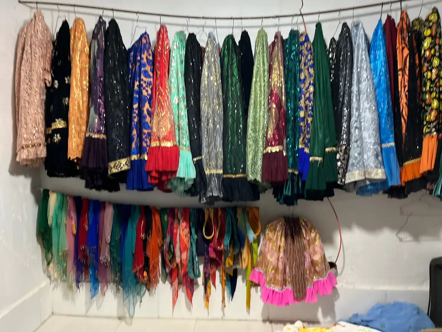 لباس لری|لباس|بهبهان, |دیوار