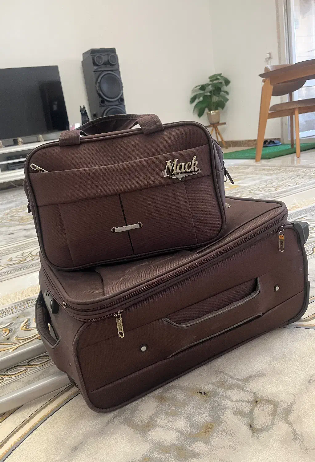 چمدان|کیف، کفش، کمربند|محمدشهر, شهرک پیام (مهرالبرز)|دیوار