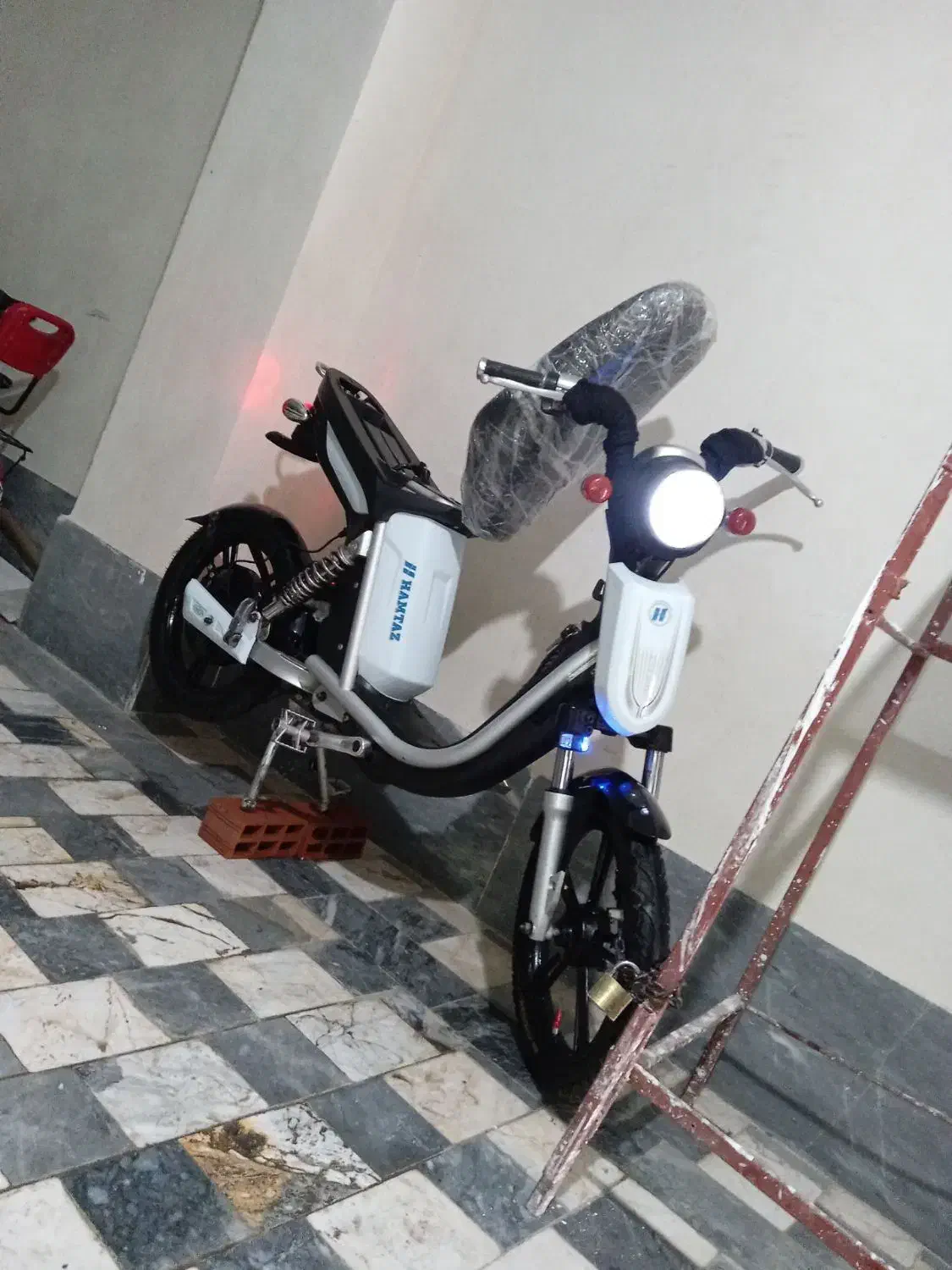 موتور برقی همتاز خشک|موتورسیکلت|اردبیل, |دیوار