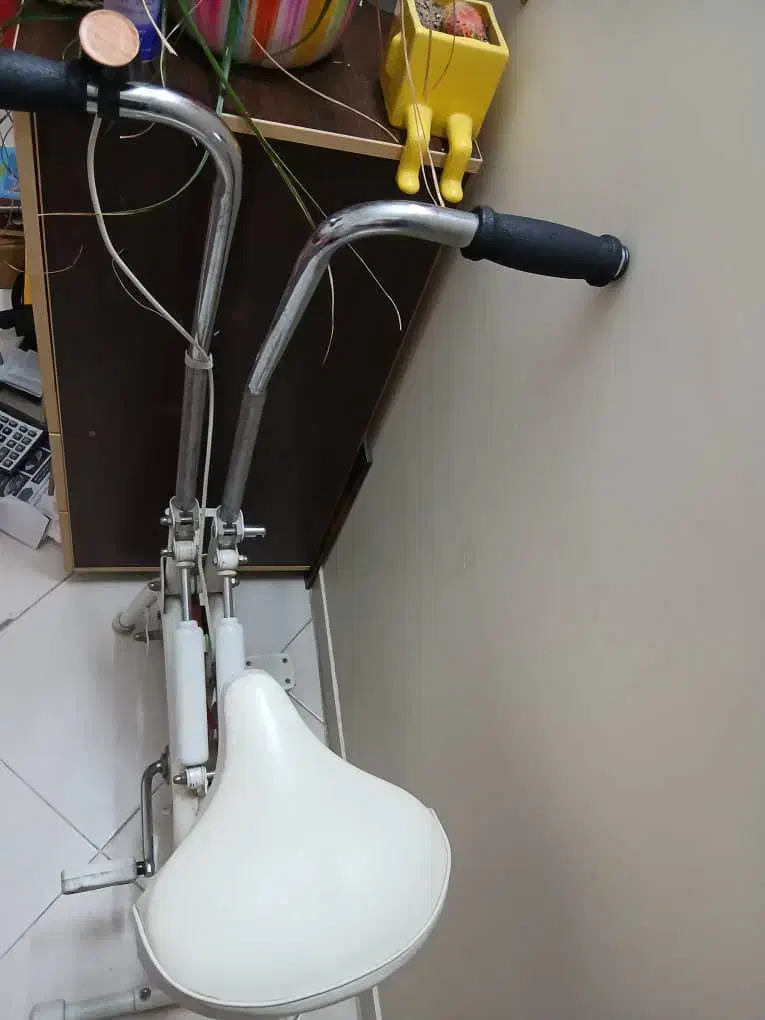 دوچرخه ثابت تمیز و سالم|تجهیزات ورزشی|فردیس, منظریه|دیوار