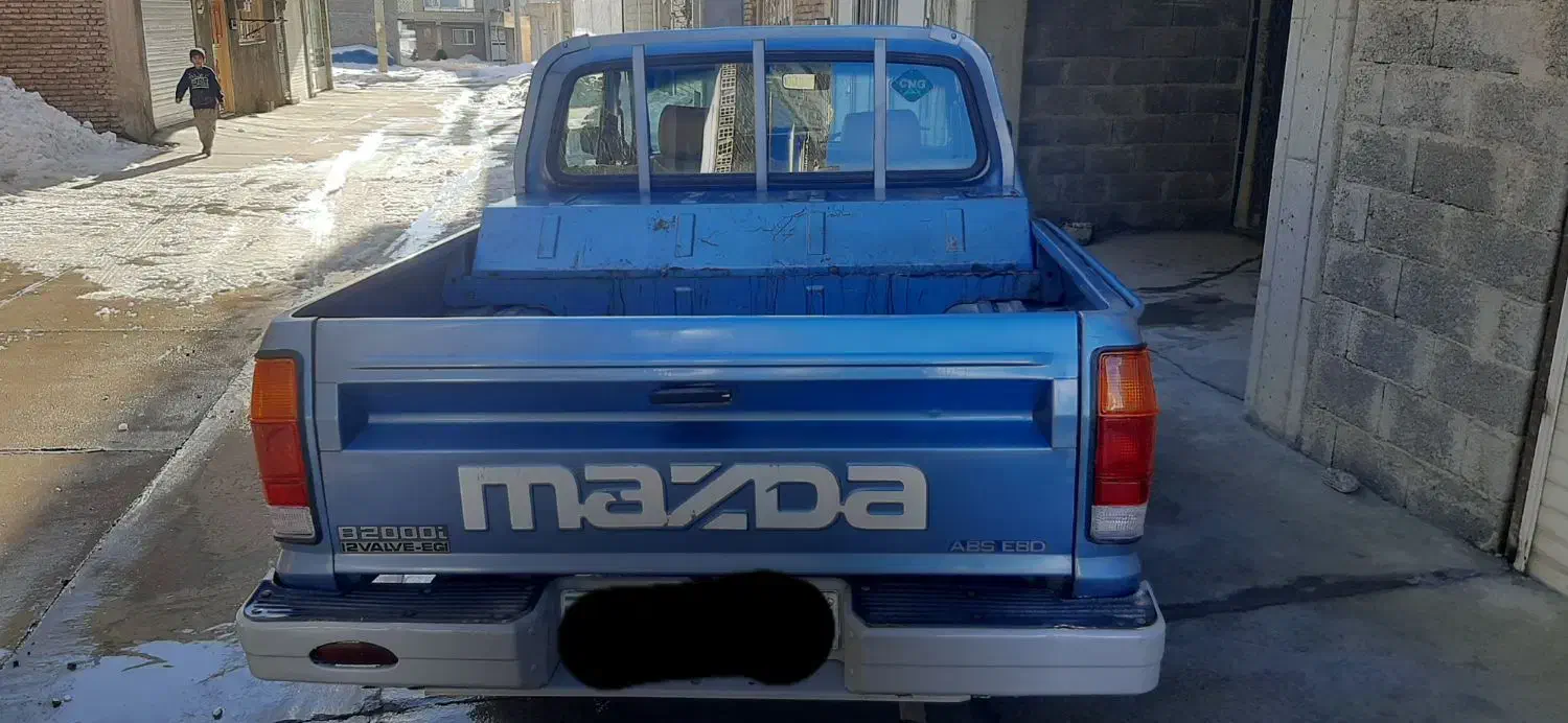 وانت مزدا دوکابین|خودرو سواری و وانت|بانه, |دیوار