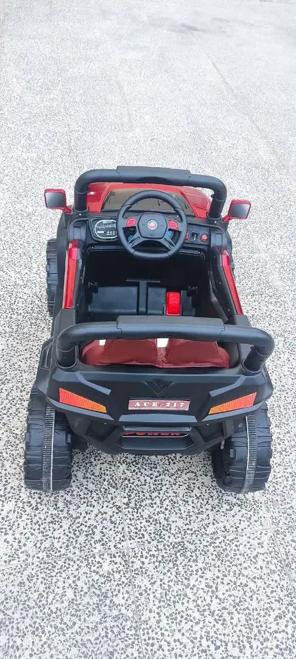 ماشین شارژی دوموتوره|اسباببازی بچه|اصفهان, خانه اصفهان|دیوار