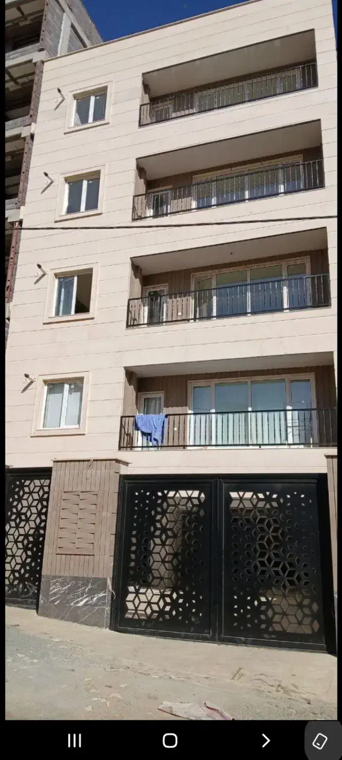 فروش یک واحد آپارتمان ۴ طبقه ، تک واحده در وحدت|فروش آپارتمان|سنندج, |دیوار