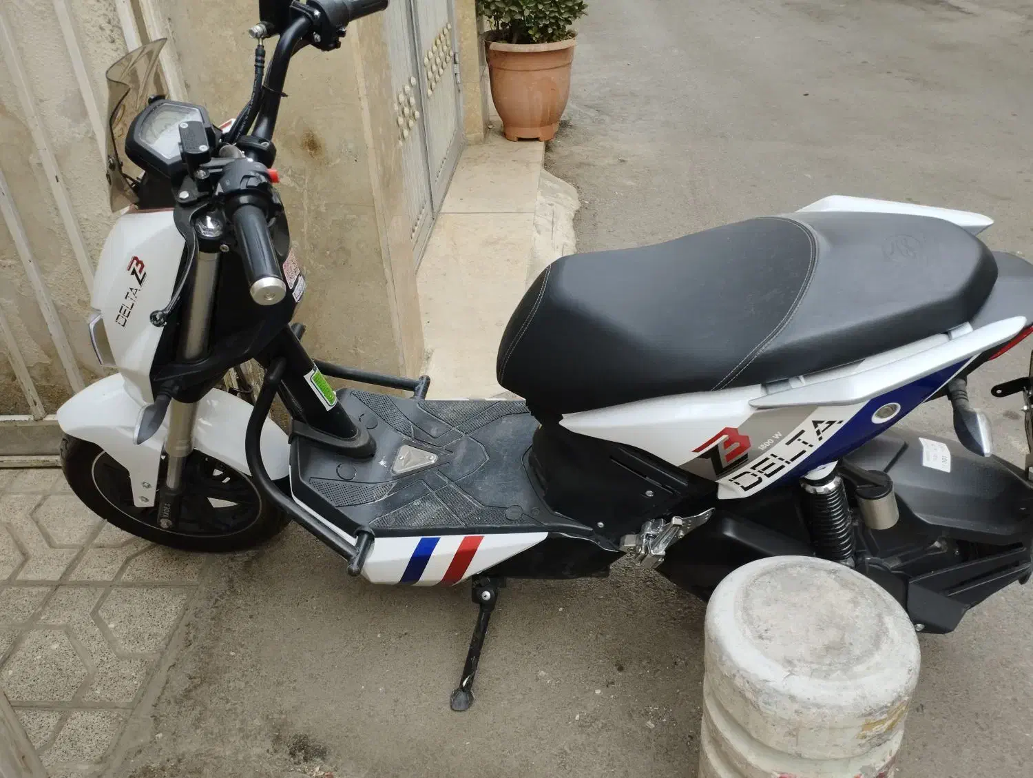 موتور برقی 1401. 2 هزارتا کار باتری هانو فروش فوری|موتورسیکلت|مشهد, امیریه|دیوار