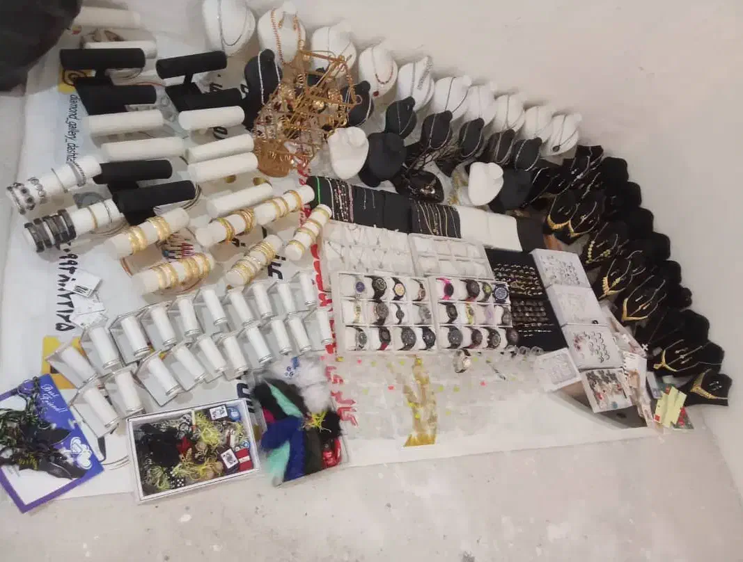 فروش بدلیجات و مانکن و استند زیر قیمت فاکتور|بدلیجات|شهرکرد, |دیوار