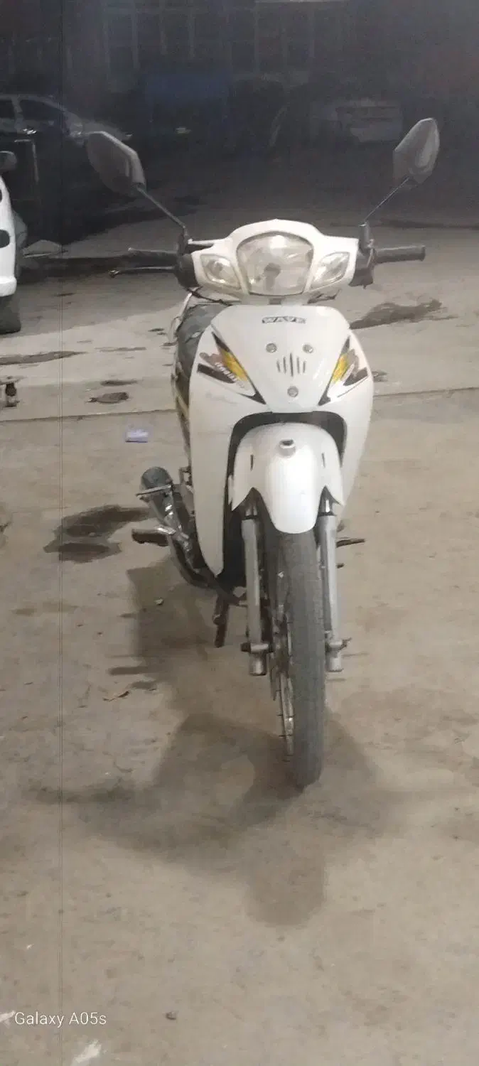 موتور ویو|موتورسیکلت|اراک, |دیوار