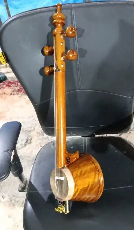 کمانچه گردو شهباز|سازهای سنتی|کرمانشاه, |دیوار