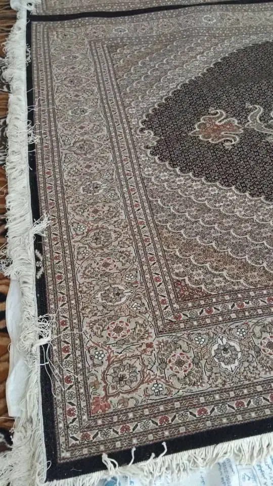جفت فرش نه متر . و هر اندازه موجود دارم رج ۴۰|فرش|اردبیل, |دیوار
