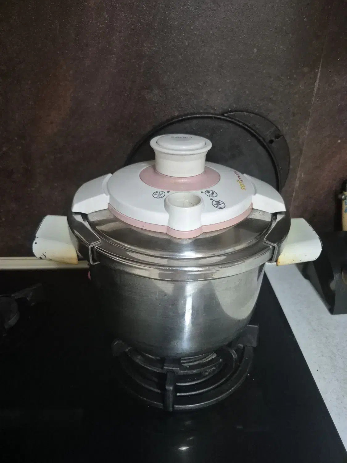 زودپز 5لیتری کلیپسی ساففینوکس ترکیه|ظروف پخت‌وپز|اصفهان, رزمندگان|دیوار