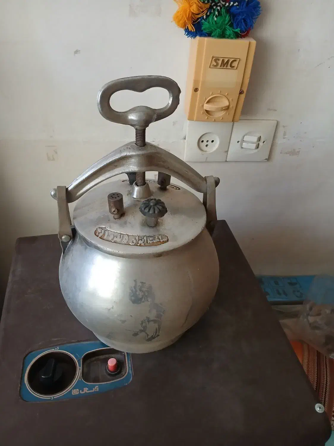 زود پز|ظروف پخت‌وپز|آق قلا, |دیوار