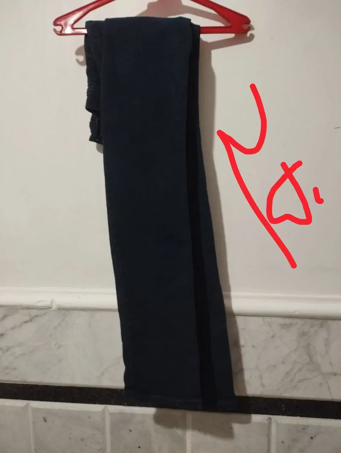 تعدادی لباس|لباس|زاهدان, |دیوار