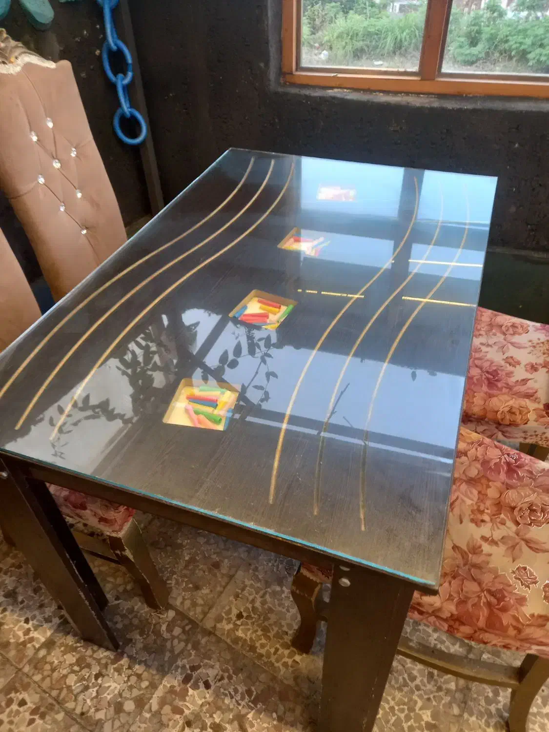 میز و صندلی نهار خوری ۴نفره کاملا سالم|میز و صندلی غذاخوری|لاهیجان, گلستان|دیوار