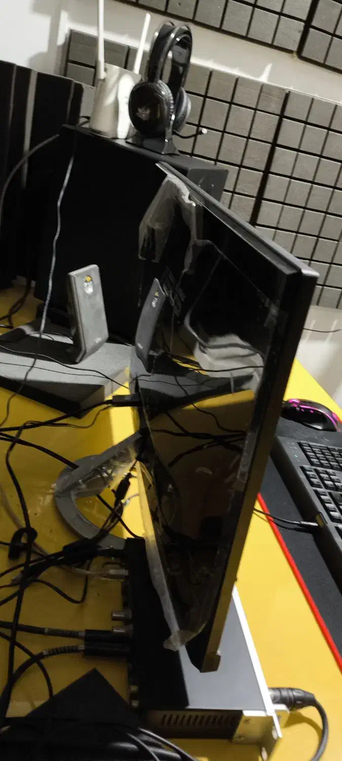 مانیتور|قطعات و لوازم جانبی رایانه|امیدیه, |دیوار