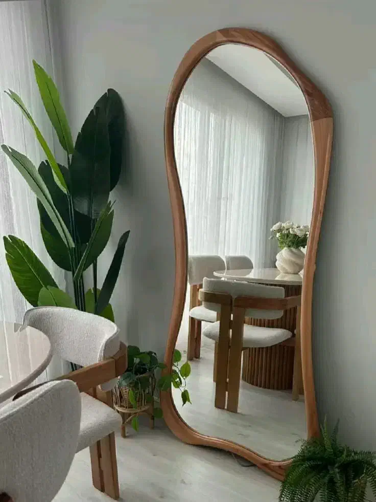 آینه و رگال|آینه|شیراز, فرگاز|دیوار