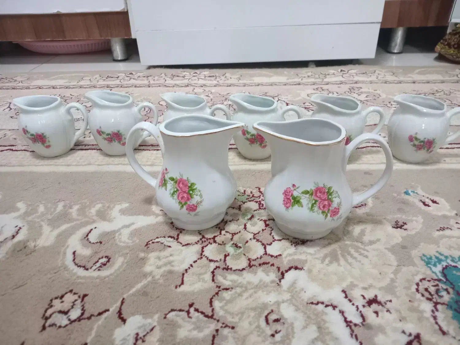 چینی گل قرمز|ظروف سرو و پذیرایی|فولادشهر, C8|دیوار