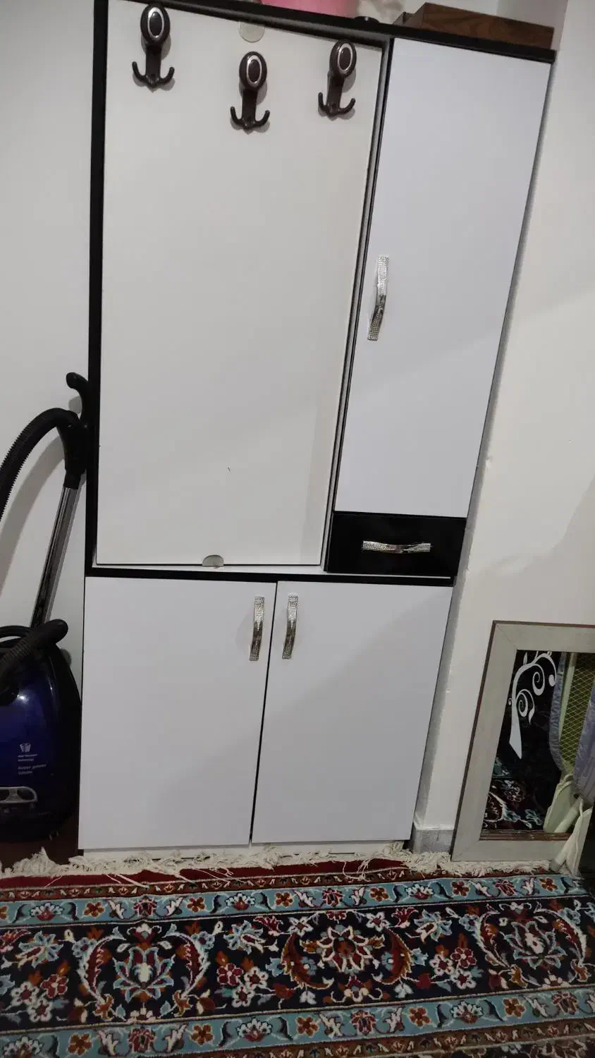 جا کفشی سالم و تمیز|جاکفشی، کمد، دراور|ملایر, |دیوار