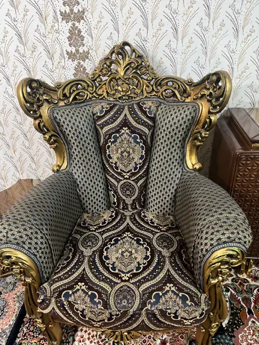 مبل سلطنتی با منبت کاری|مبلمان خانگی و میز عسلی|قرچک, پویینک|دیوار