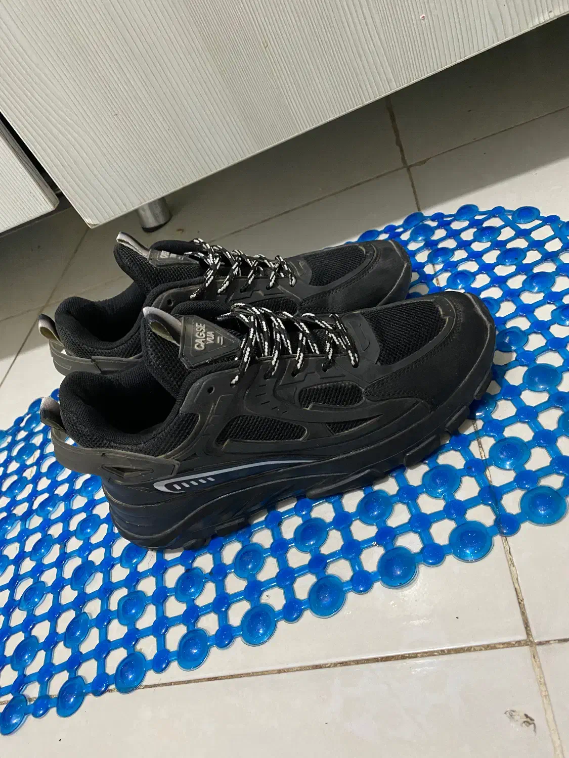 کتونی مشکی اصلی|کیف، کفش، کمربند|سبزوار, مدرس|دیوار