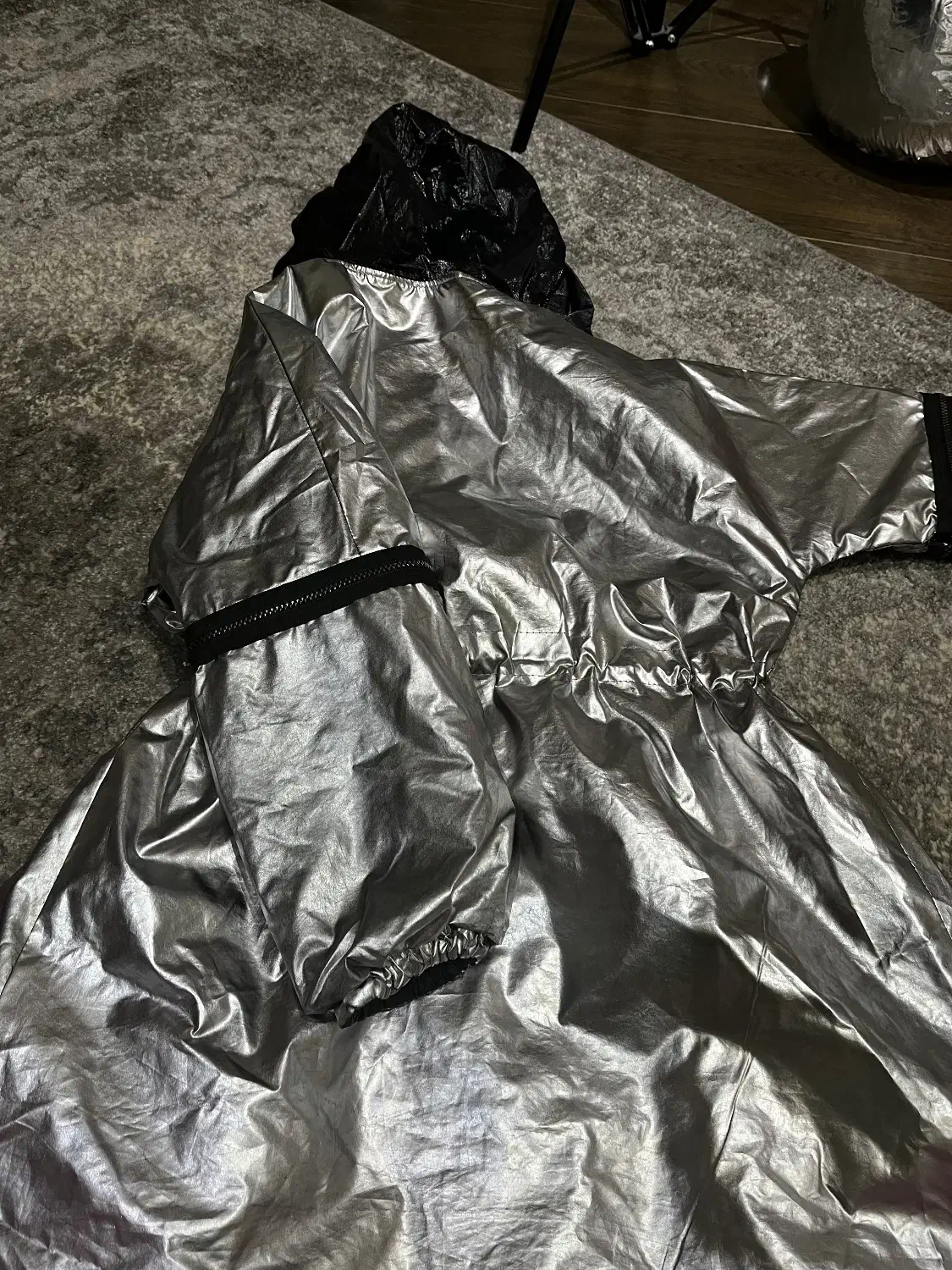 بارونی نقره ای دخترونه|لباس|تهران, تهرانپارس غربی|دیوار