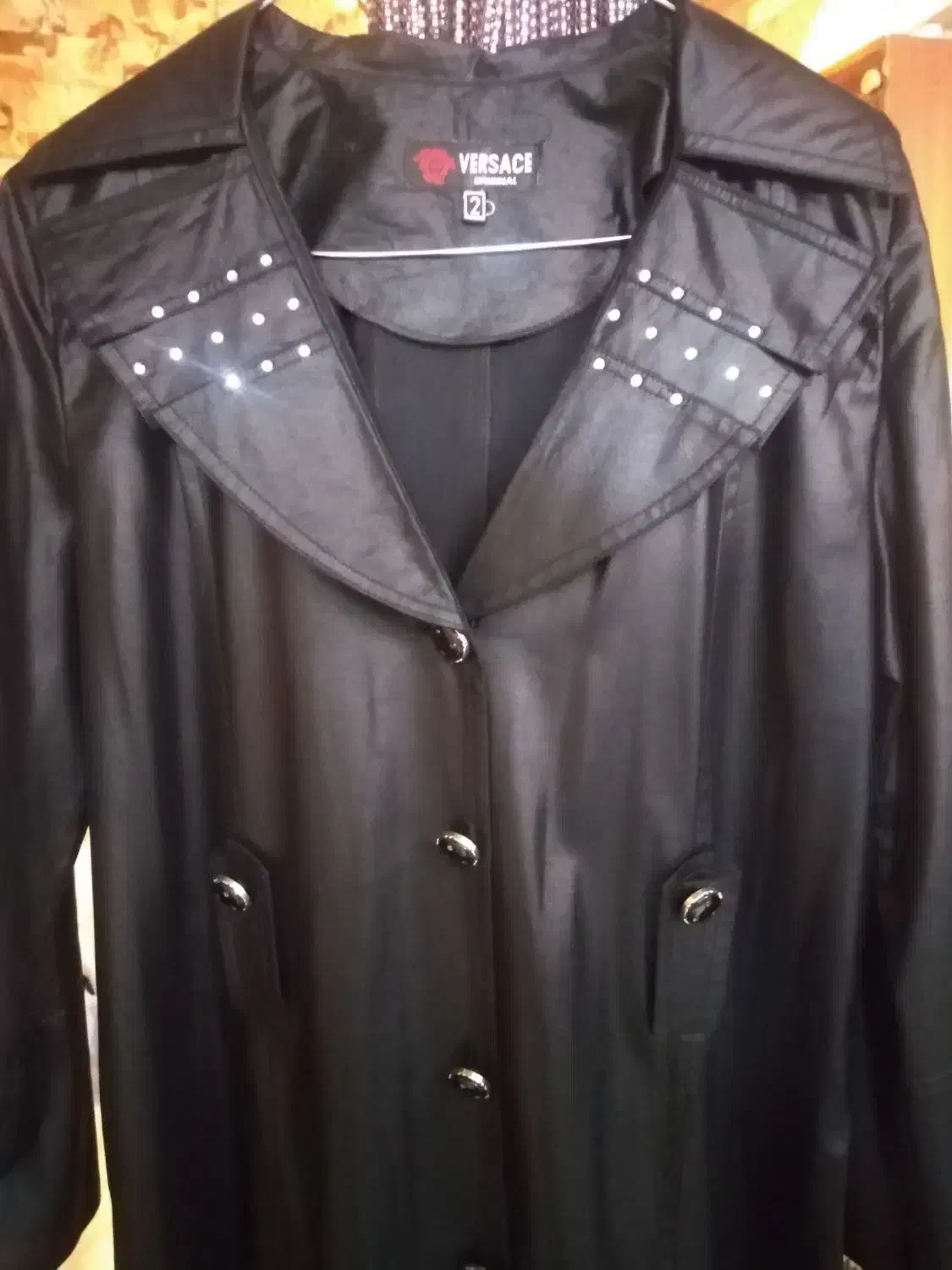 دو مدل مانتو مجلسی|لباس|اندیشه, اندیشه فاز ۱|دیوار