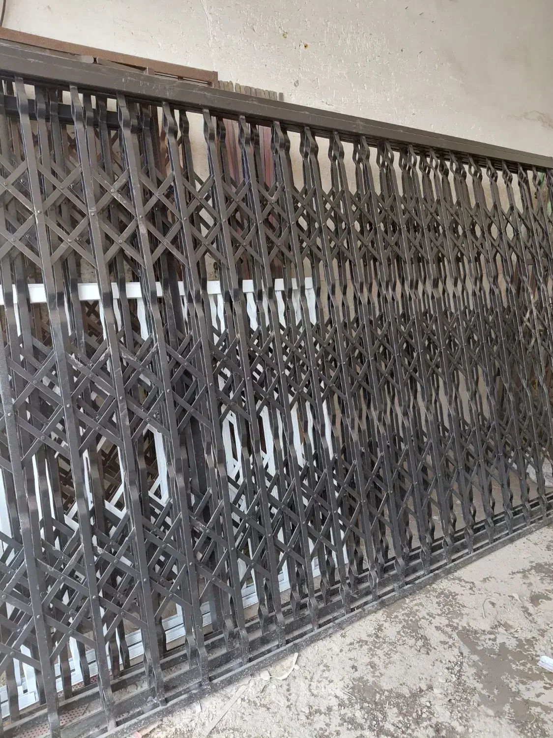 حفاظ درب آکاردئونی محافظ درب آکاردئونی|مصالح و تجهیزات ساختمان|کرج, گوهردشت|دیوار