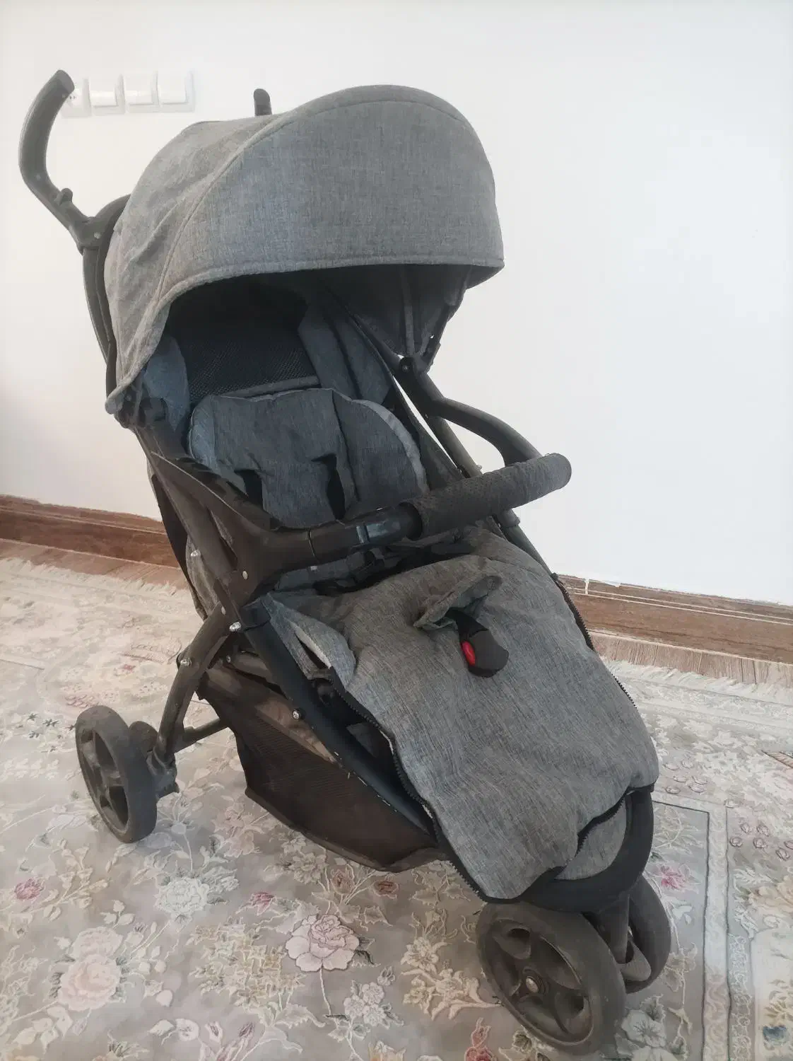 کالسکه مکس|کالسکه و لوازم جانبی|قم, بنیاد|دیوار