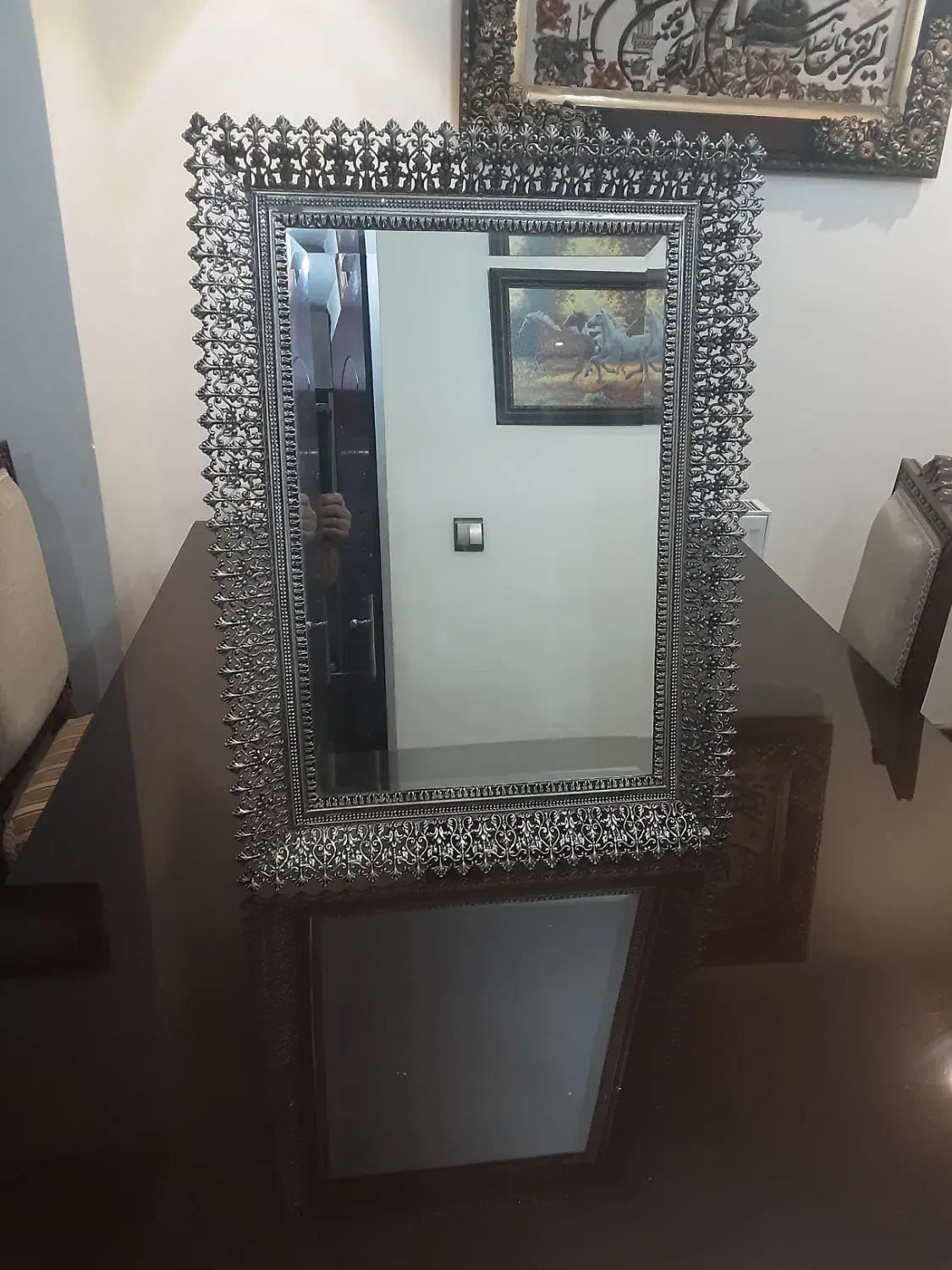 آینه نو|آینه|پردیس, فاز ۲|دیوار