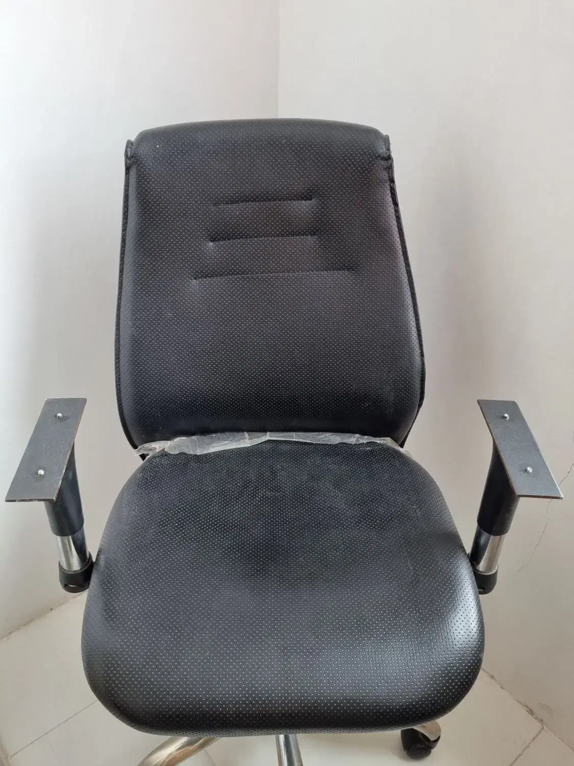 صندلی اداری کاملا سالم|دفتر کار|شهریار, شهرک امیریه|دیوار