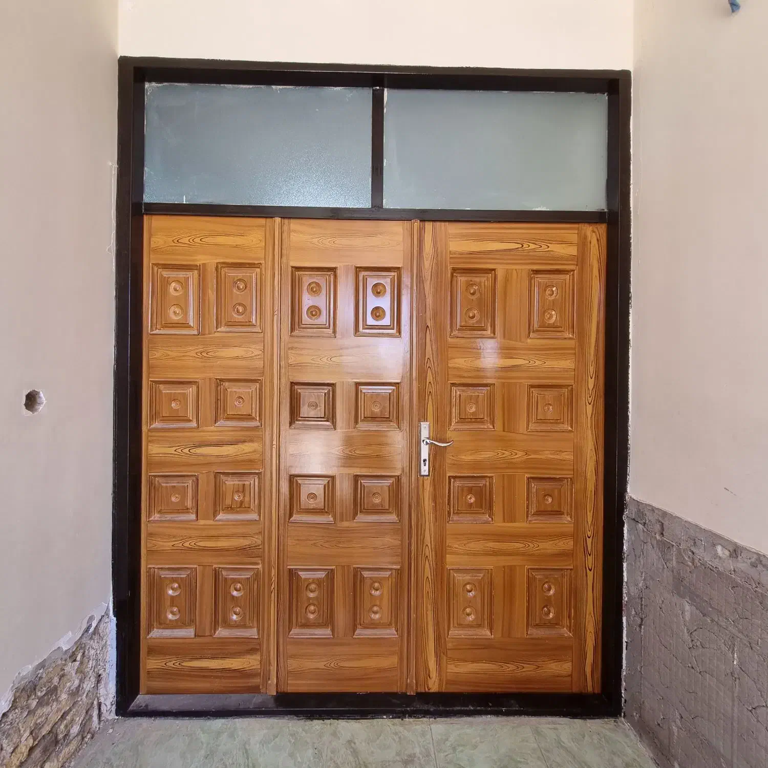 درب چوبی|مصالح و تجهیزات ساختمان|مهربان, |دیوار