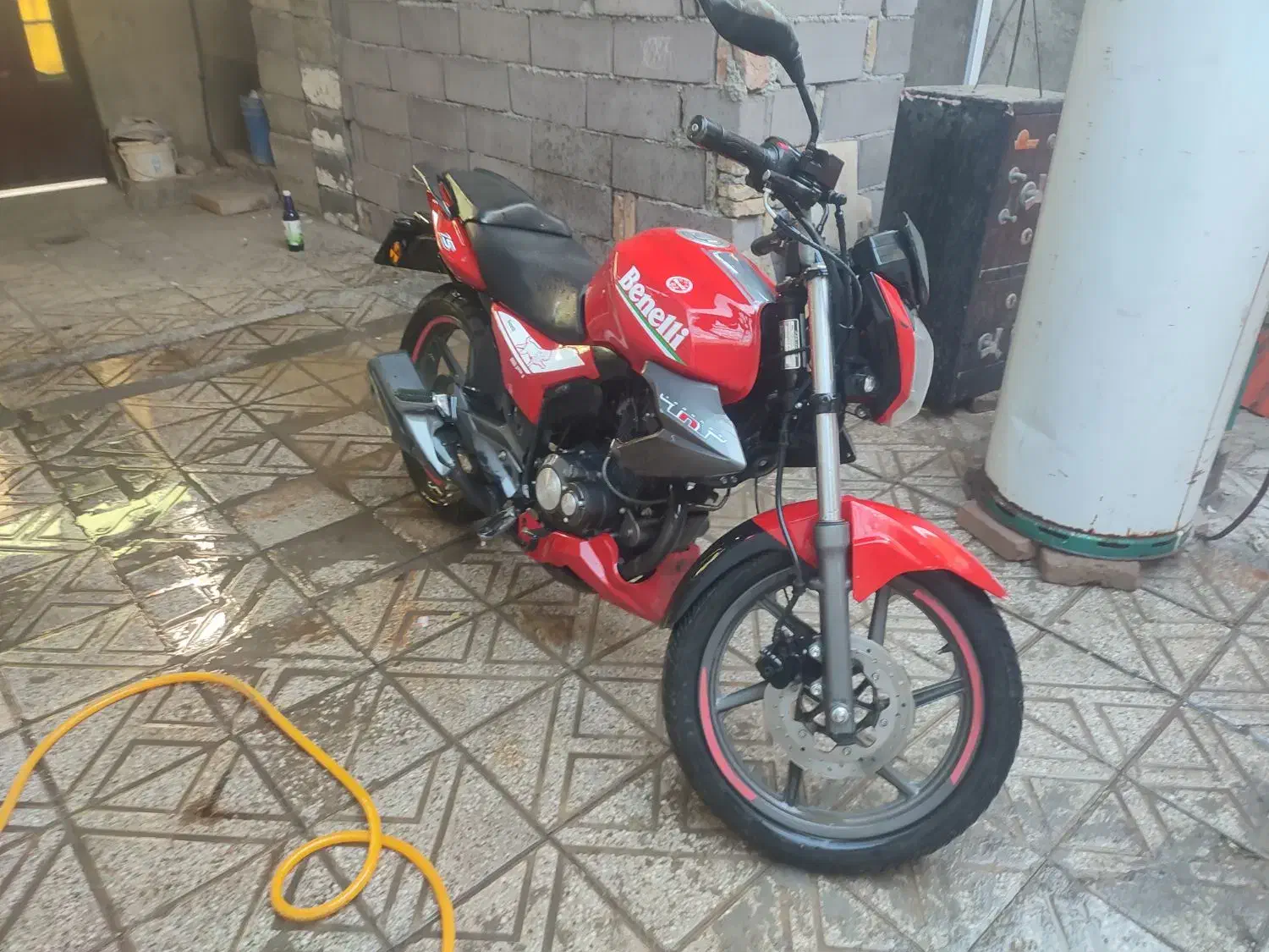 بنلی ۱۵۰cc مدل ۱۴۰۱ قرمز کارکرد کم|موتورسیکلت|همدان, |دیوار