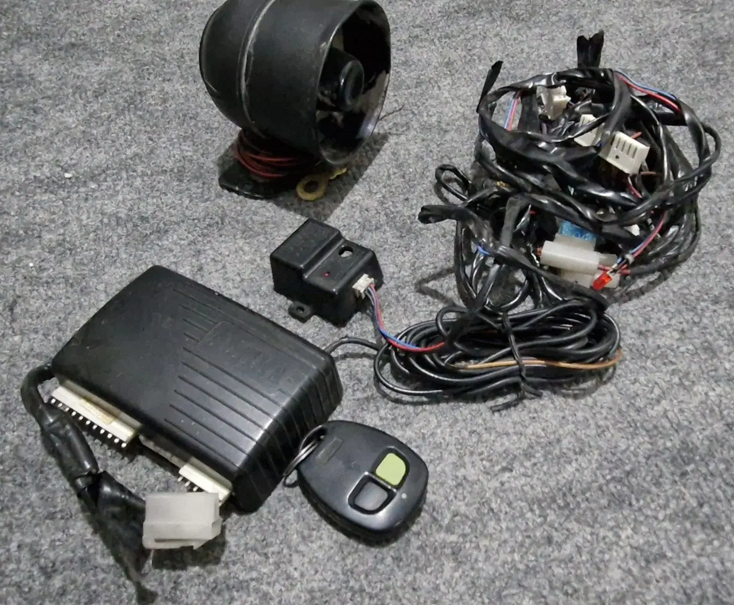 دزدگیر ساده|قطعات یدکی و لوازم جانبی|تهران, شهرک یاس|دیوار